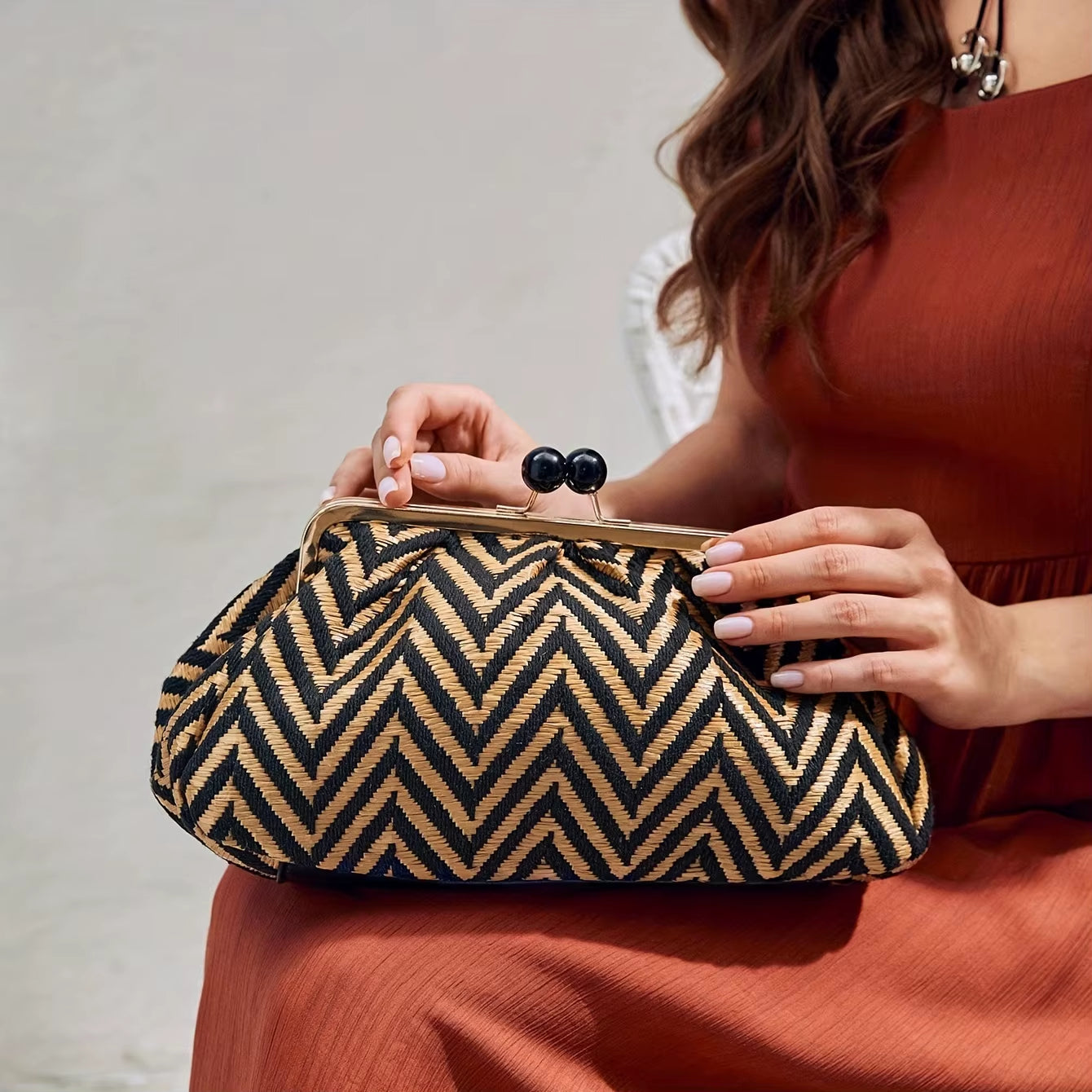 Women'S New Elegant Striped Hand Bag Black Bead Buckle with Gram Removed Shoulder Strap for Weddings, Parties, Balls